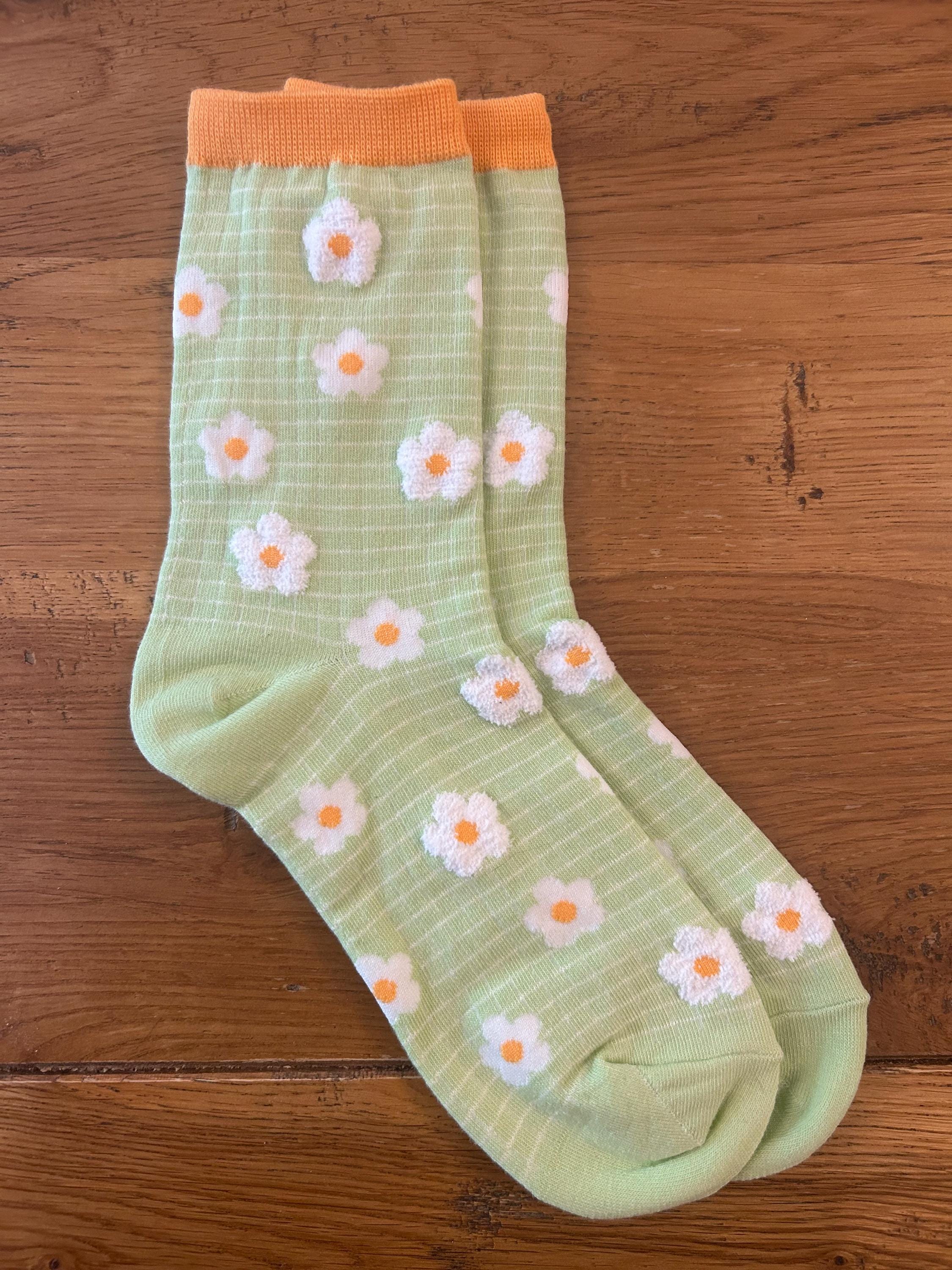 Daisy Checkered Socks
