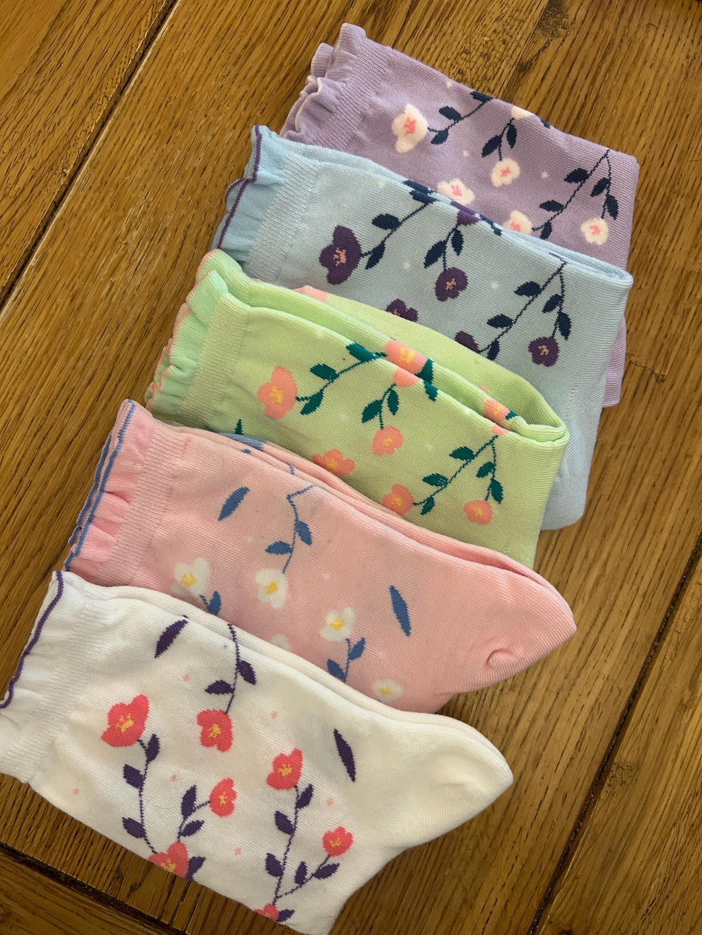 Floral Patterned Socks