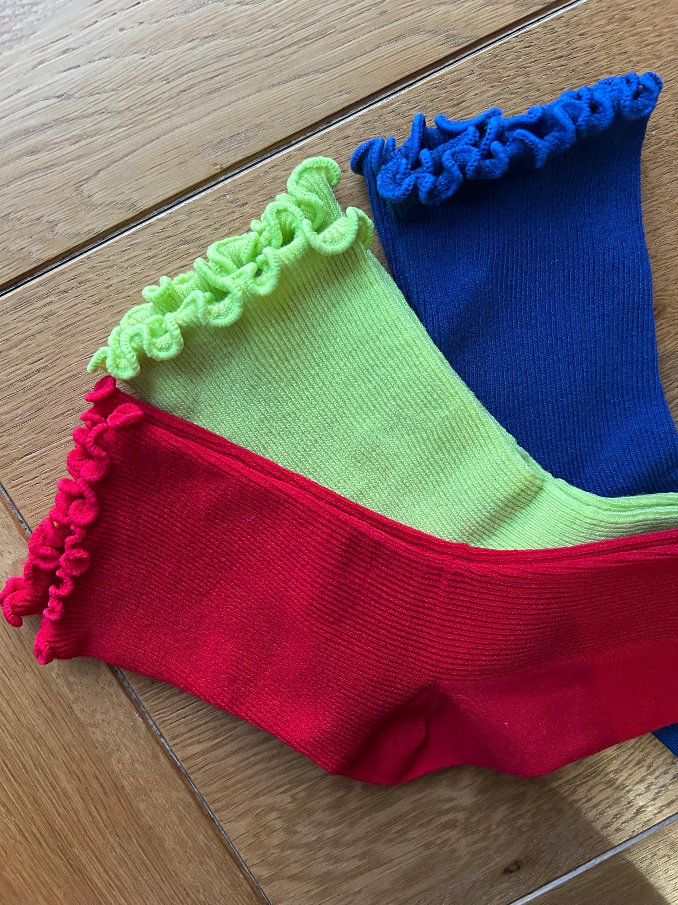 Ribbed Frill Socks