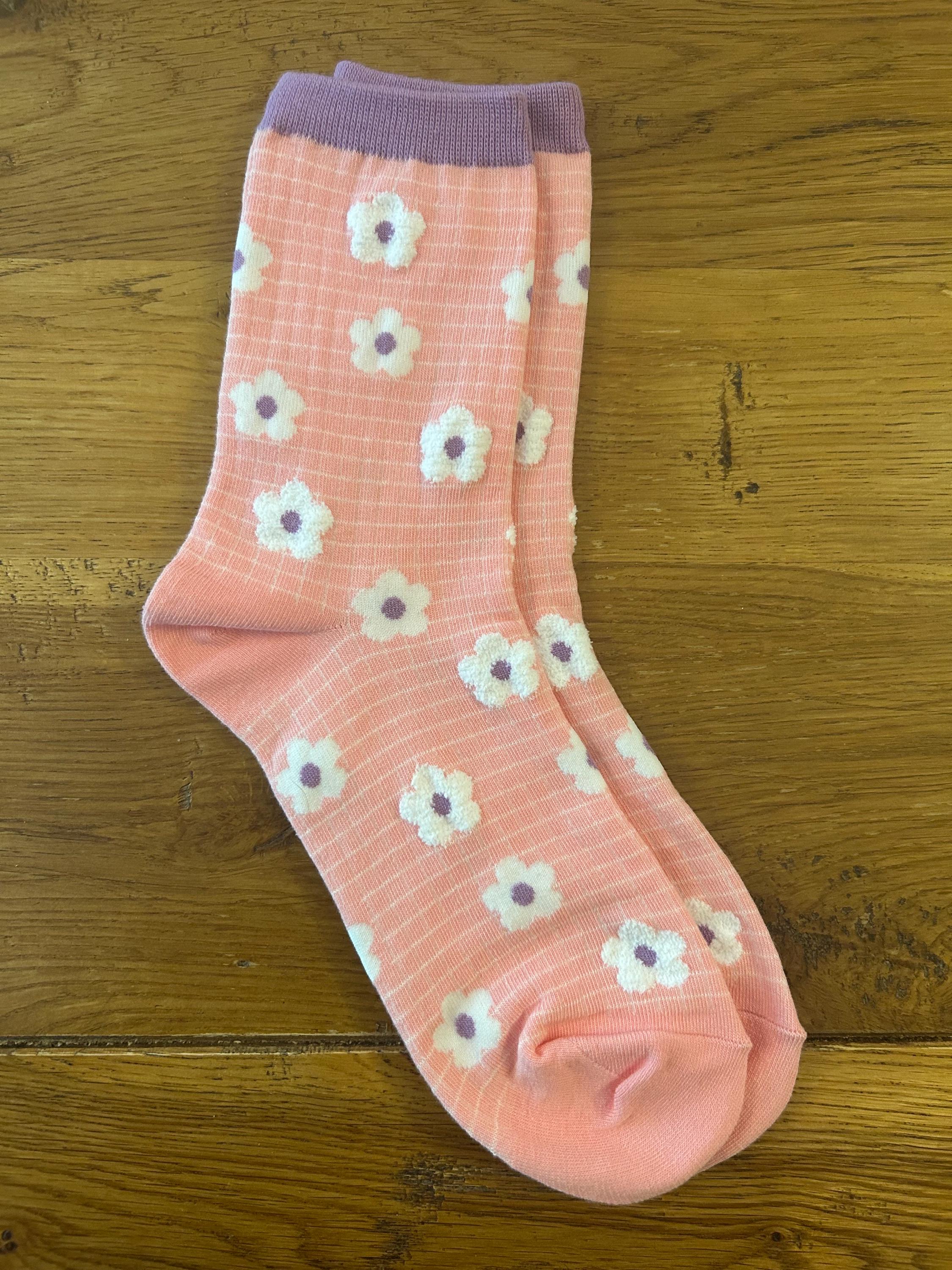 Daisy Checkered Socks